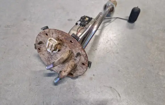 Mitsubishi L200 Fuel level sensor 