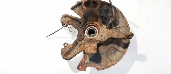 Skoda Octavia Mk2 (1Z) Front wheel hub