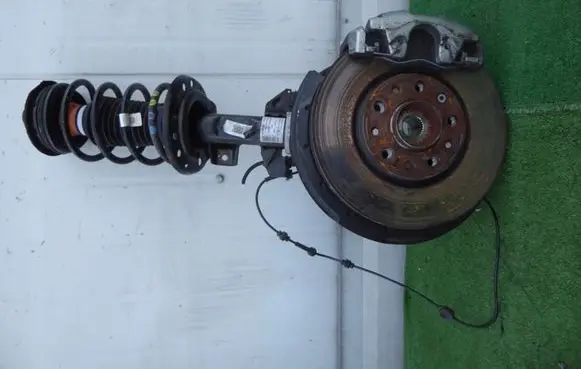 Alfa Romeo Giulietta Front wheel hub spindle knuckle