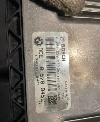 BMW 1 F20 F21 Engine control unit/module 857894501
