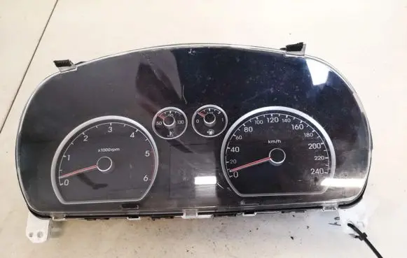 Hyundai i30 Speedometer (instrument cluster) 940332r205 94033-2r205