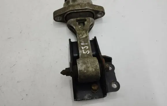 Hyundai i30 Engine mount bracket