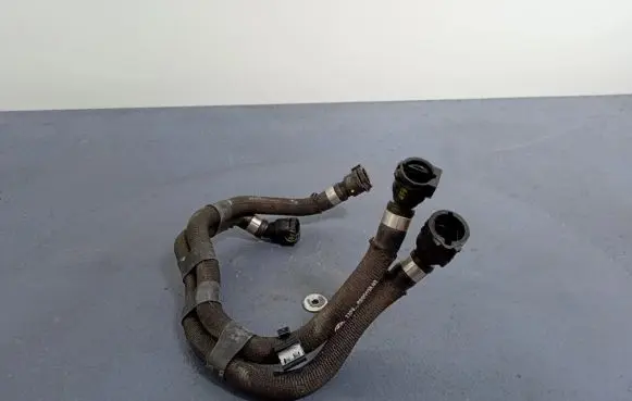 BMW 7 G11 G12 Engine coolant pipe/hose 8596403
