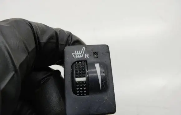 Toyota Land Cruiser (J150) Seat heating switch 453485