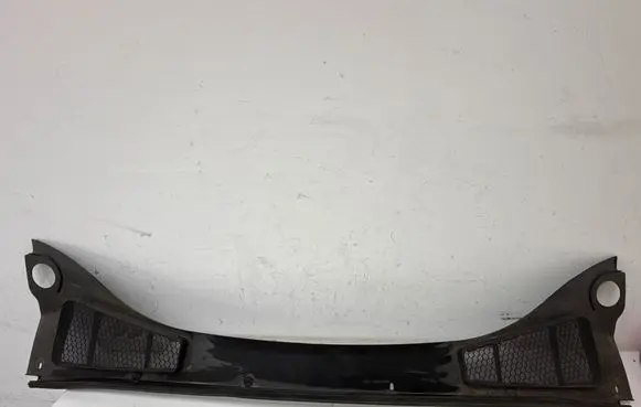 Ford Focus Wiper trim BM51A02216A D2L4A