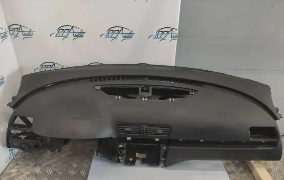 Volkswagen PASSAT B6 Dashboard 3C1857004K 10062008 0824357876