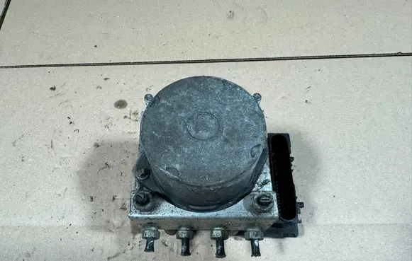 Mitsubishi Colt ABS Pump 0265800844 00415B0248