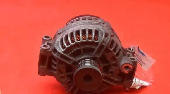 BMW X3 E83 Generator/alternator 7532966
