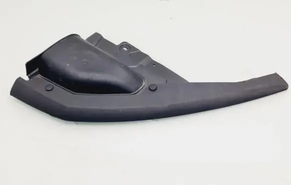 Front bumper lip