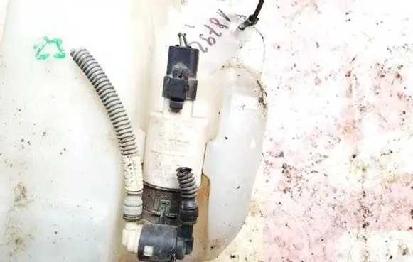Citroen C8 Windscreen/windshield washer pump 8200067015