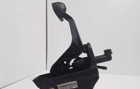 Clutch pedal