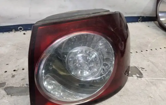 Volkswagen Golf Plus Rear/tail lights 5M0945096L 89035266