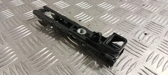 Volkswagen PASSAT B8 Seat belt height adjuster 4M0857819