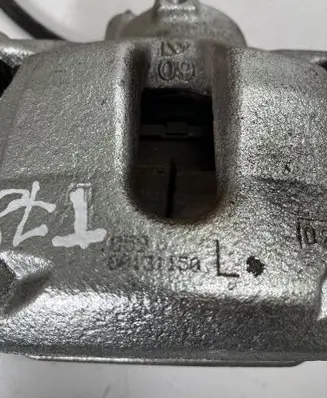 Toyota C-HR I Front brake caliper
