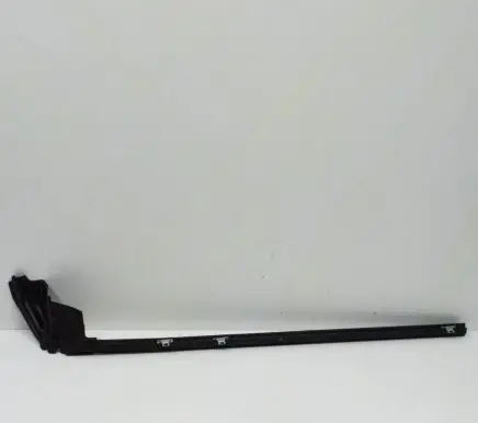BMW 4 F32 F33 Door glass trim 7279736