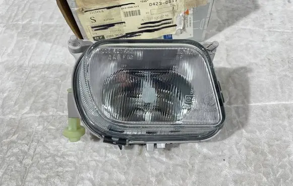 Mercedes-Benz E W210 Front fog light A2108200256 1305621663 1305219061