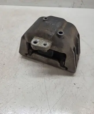 Volkswagen Golf IV Engine mount bracket 1J0199262