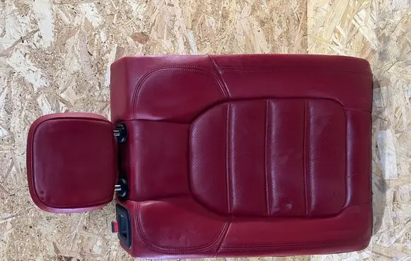 Porsche Macan (95B) Rear seat 