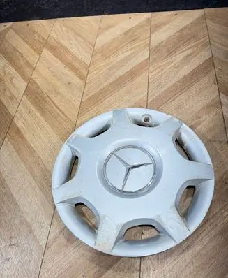 Mercedes-Benz E W211 R16 wheel hub/cap/trim 2034001025