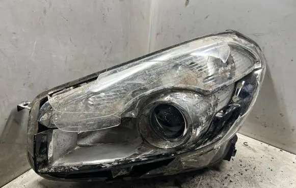 Nissan Qashqai+2 Headlight/headlamp 26060BR61B