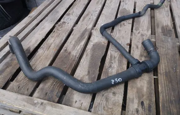 Renault Megane III Engine coolant pipe/hose 20598