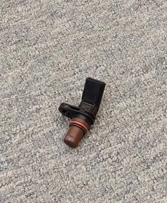 Volkswagen Golf VII Crankshaft position sensor 02T906207D