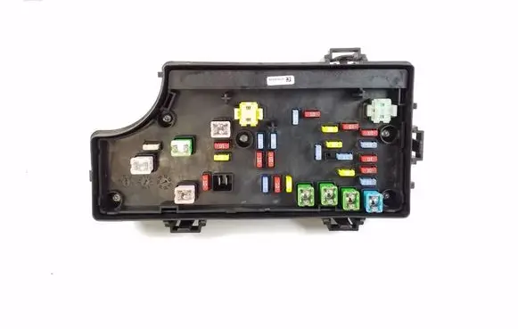 Jeep Compass Fuse module P04692341AF