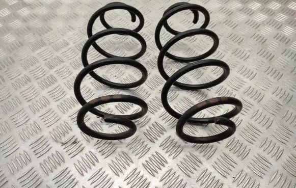 Mercedes-Benz A W176 Rear coil spring