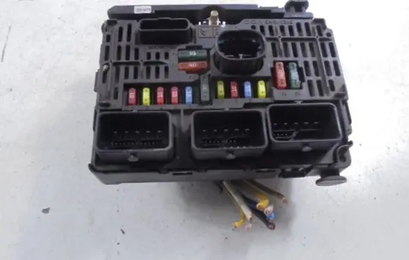 Citroen C5 Fuse box set 9656086580