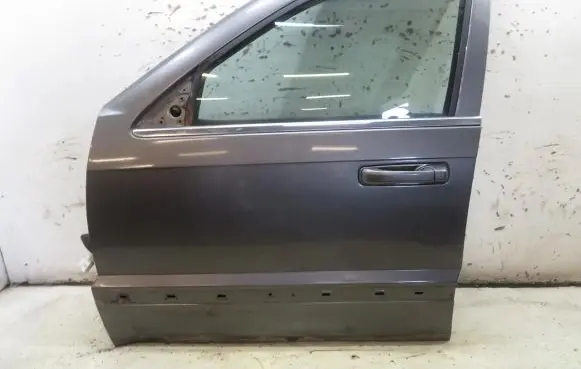 Jeep Grand Cherokee (WK) Front door