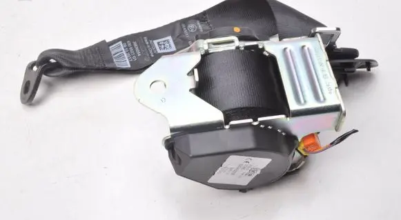 Volvo S90, V90 Rear seatbelt 39836054