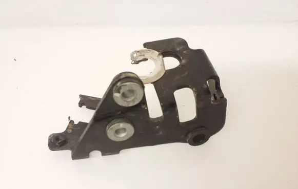 Hyundai ix35 Gear shift cable bracket 