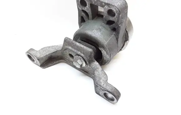 Volvo V70 Engine mount bracket HL8022M05