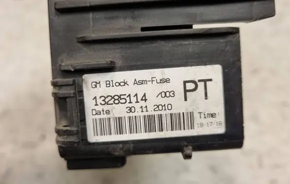 Opel Insignia A Battery relay fuse 13285114 525230582