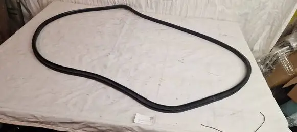 Jeep Grand Cherokee Front door rubber seal 