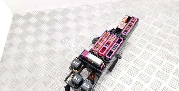 Audi A6 S6 C7 4G Fuse module 4G0971845A