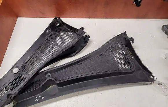 Citroen C4 Cactus Wiper trim 9801596280 9805358580 9803089780