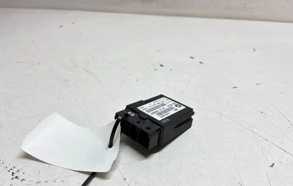 BMW 3 E92 E93 Seat belt adjustment motor 9216128