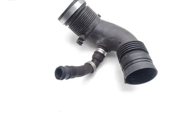 Opel Combo D Air intake hose/pipe 51898782 B538