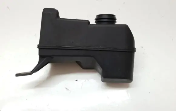BMW 5 E39 Intake resonator 1703028