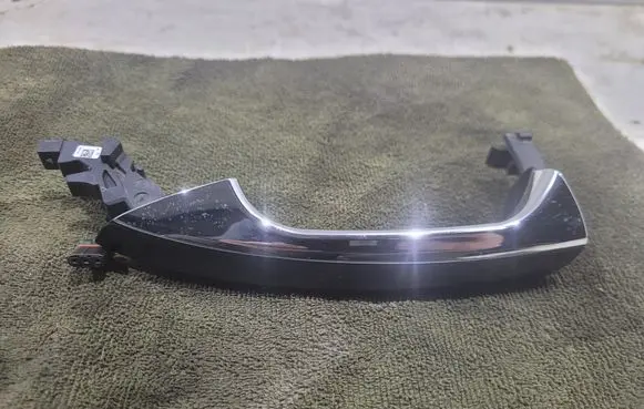 Mercedes-Benz GL X166 Front door exterior handle A2047601370