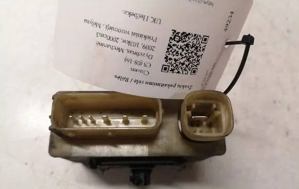 Citroen C5 Glow plug pre-heat relay 9652021180 018010951 82469