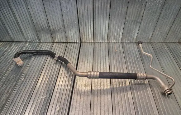Audi A4 S4 B9 Air conditioning (A/C) pipe/hose 8W2820740D
