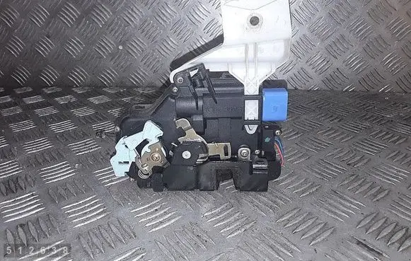 Volkswagen Caddy Front door lock 3d1837015