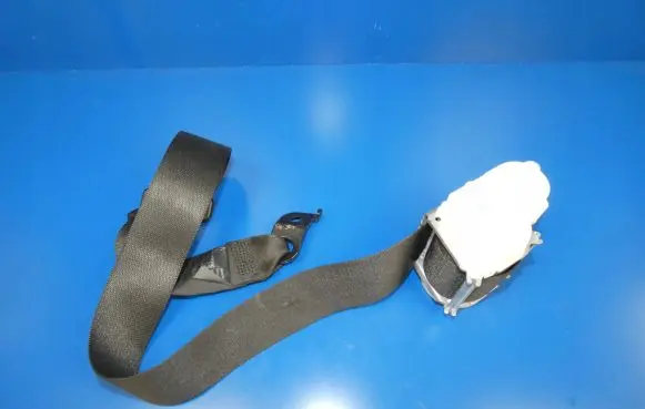 BMW 5 GT F07 Middle seatbelt (rear) 