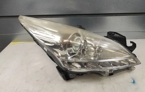 Peugeot 3008 I Headlight/headlamp 9672682680