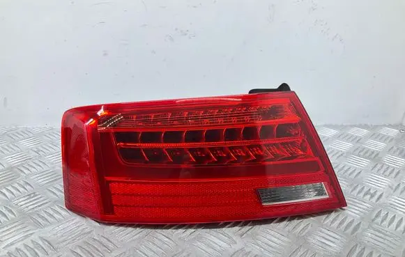Audi A5 8T 8F Rear/tail lights 8T0945095H