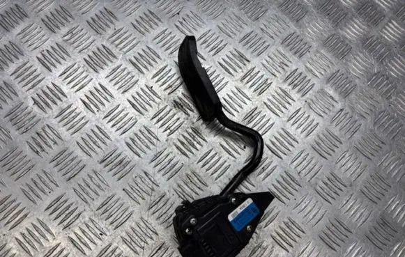 Ford Galaxy Accelerator throttle pedal 7M3723507D YM219F836FB 6PV00777002