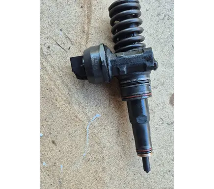 Fuel injector