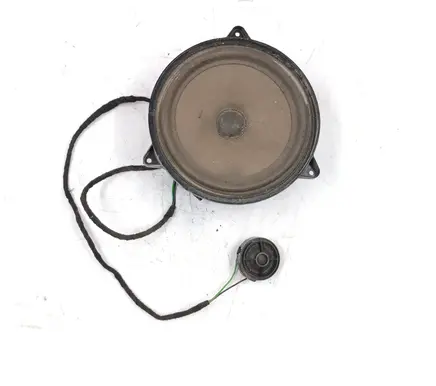 Audi A6 S6 C5 4B Front door speaker 4B0035411